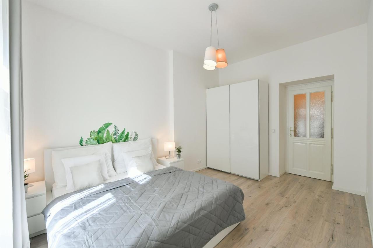 Lägenhet Kubelikova 32 *